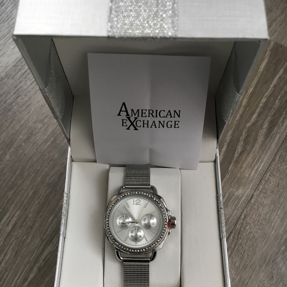 Macy’s American exchange silver watch